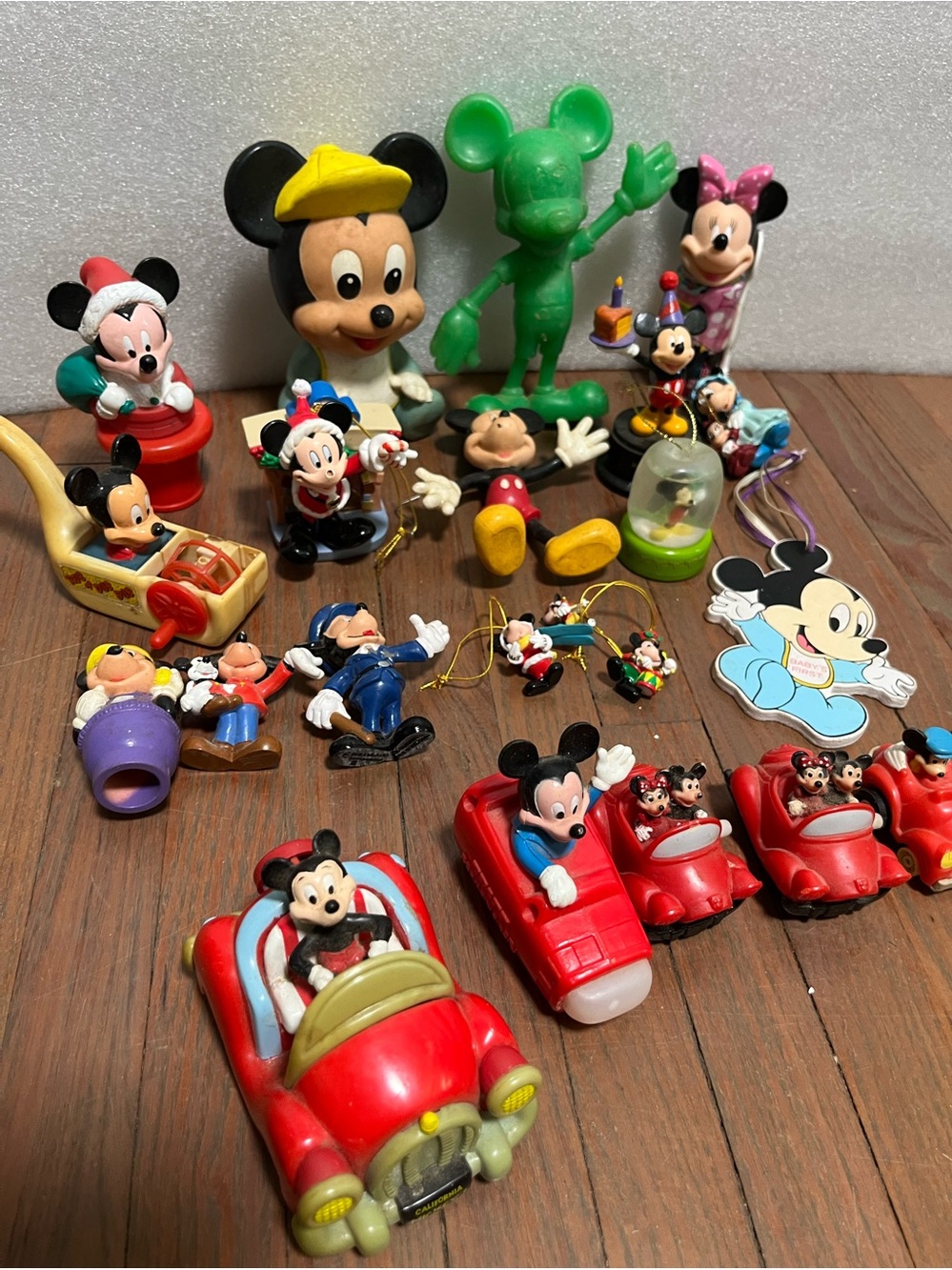 collection of asst. vintage retro Mickey Mouse and Minnie Mouse toys, figures